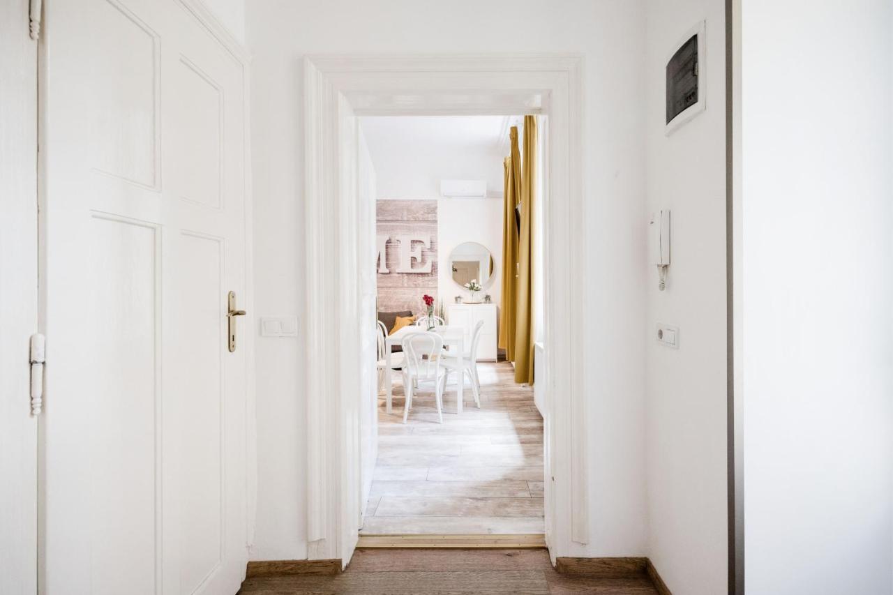 Lavender Apartment Budapest Luaran gambar