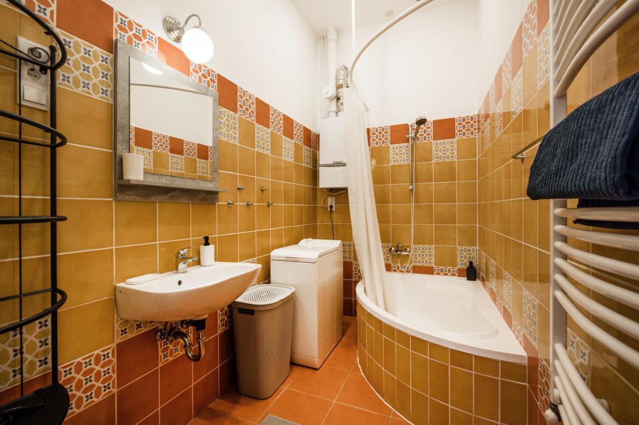Lavender Apartment Budapest Luaran gambar