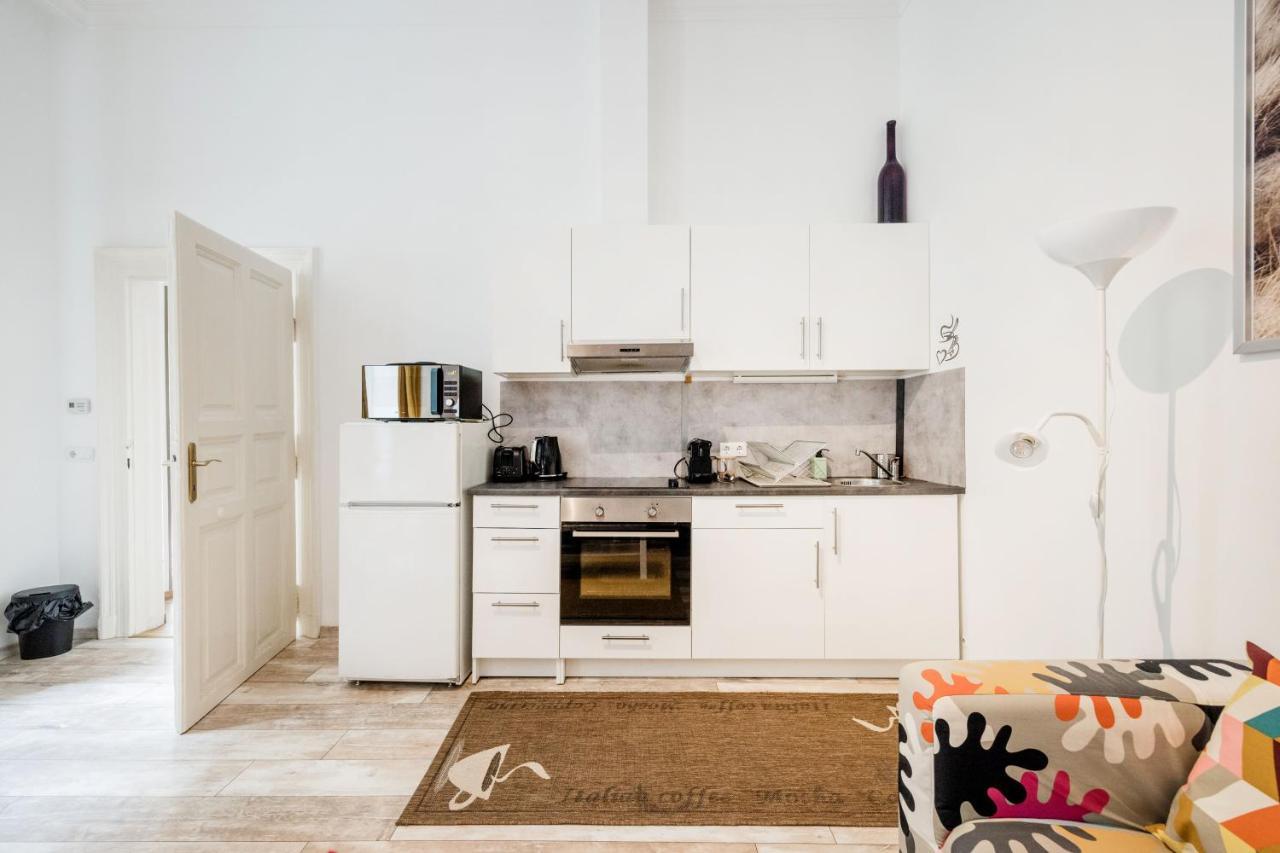 Lavender Apartment Budapest Luaran gambar